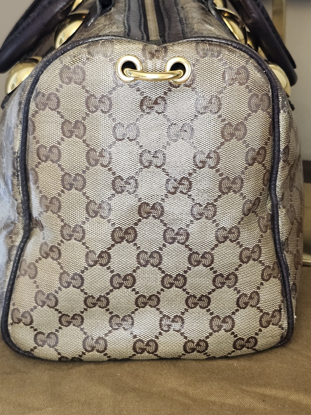 Gucci GG Crystal Babouska Hysteria Boston Bag featuring heart-shaped charm - Picture 6 of 16